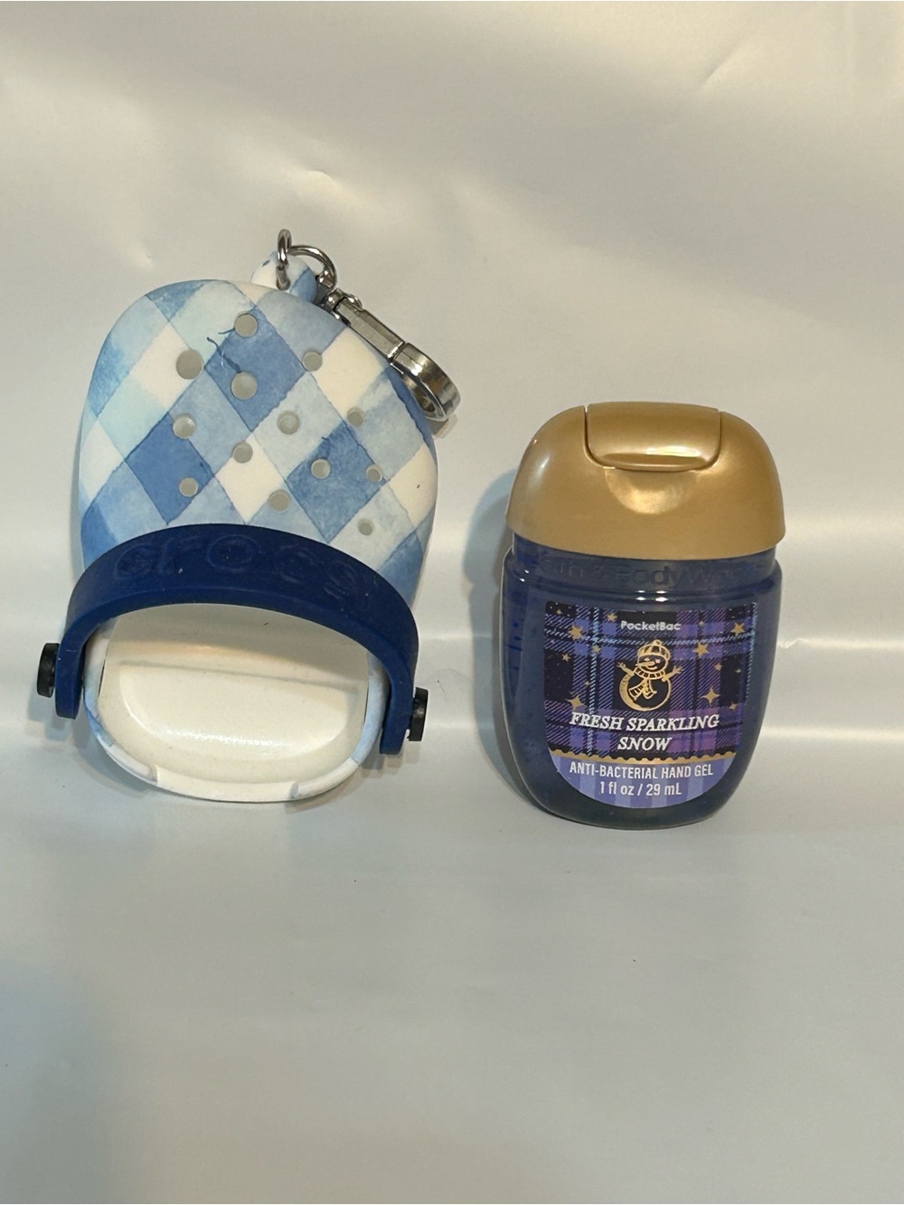 Bath & Body Works CROC Pocketbac holder & Pocketbac Fresh Sparkling Snow set